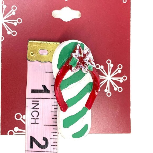 Holiday Cheer Flip Flop Thong Sandal Pin Green, White, Red 1.75" NWT - Picture 2 of 5